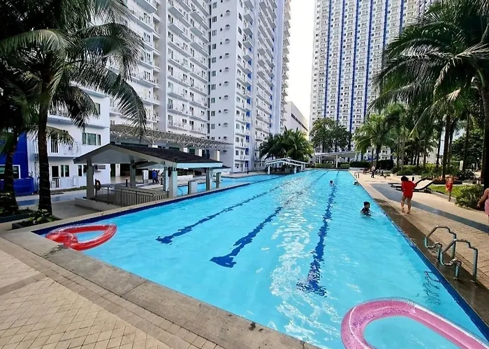2 Bedroom Grass Residences Qc T1a Aparthotel 4*