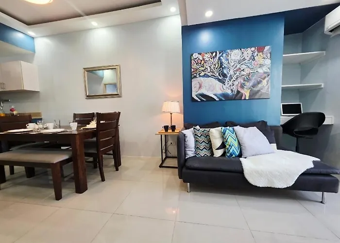 2 Bedroom Grass Residences Qc T1a 4*