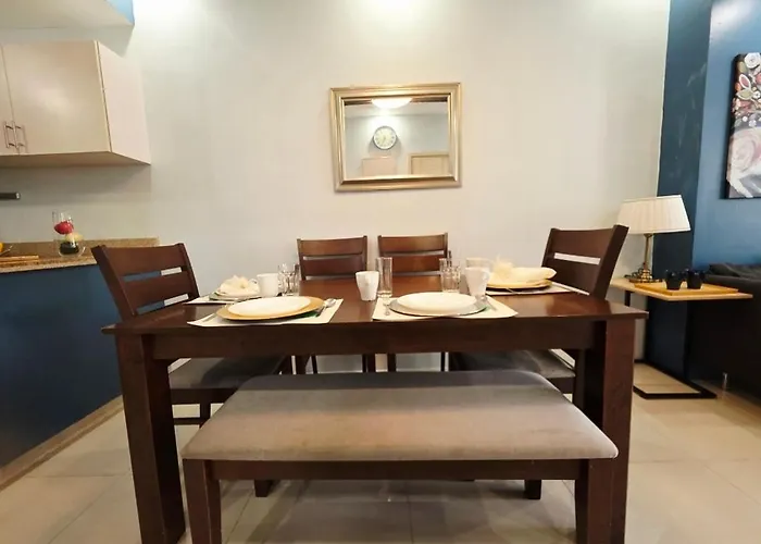 2 Bedroom Grass Residences Qc T1a 4*