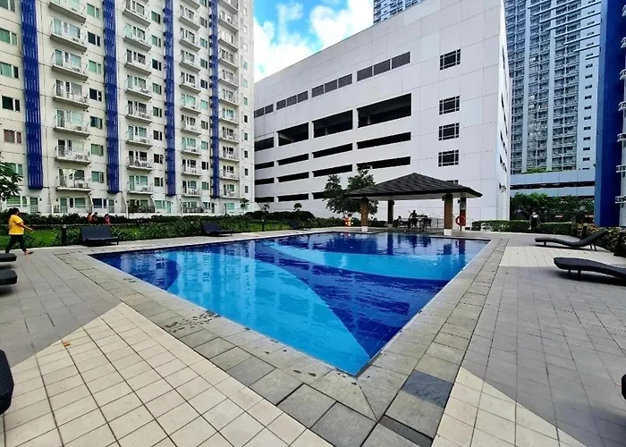 2 Bedroom Grass Residences Qc T1a 4*